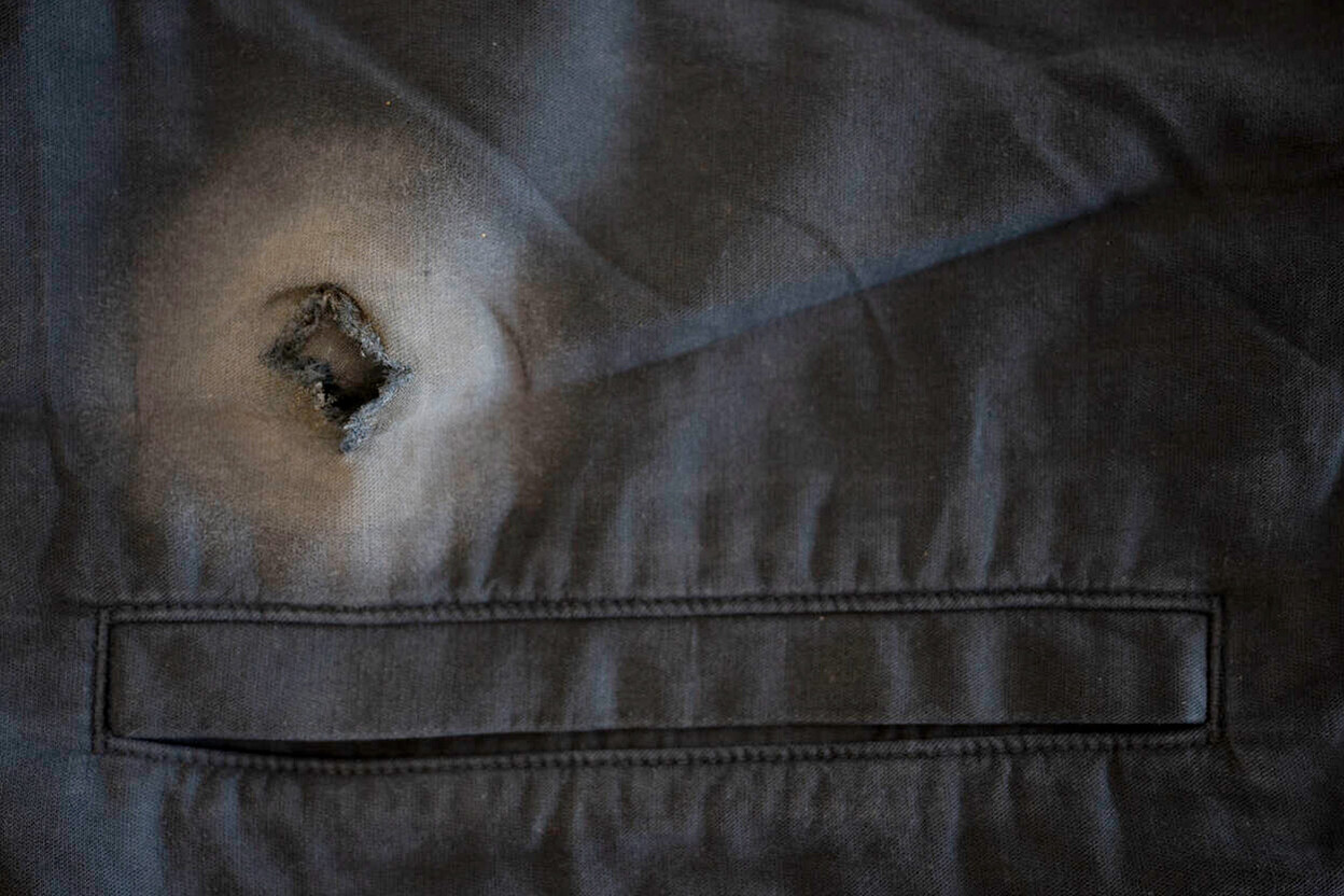 Detail van een inschot in kleding