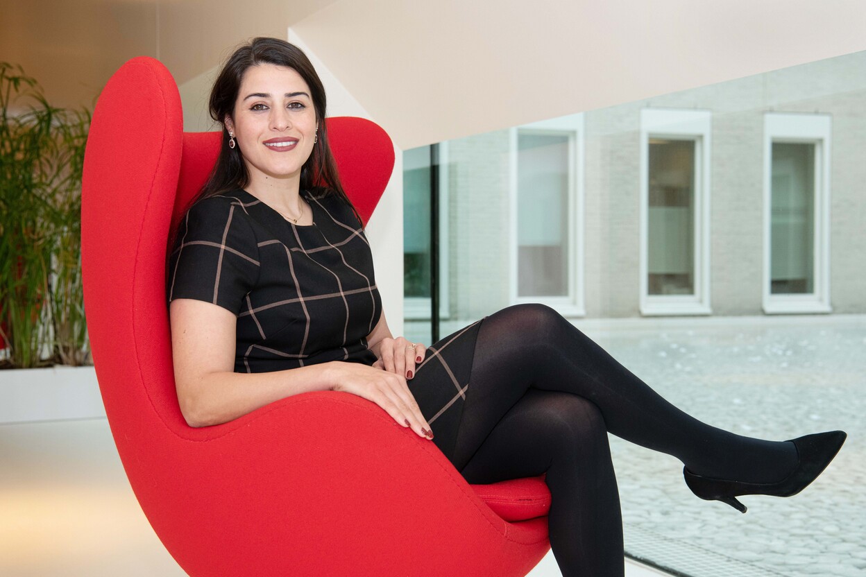 Portret van Ettie Momeni Chambatani