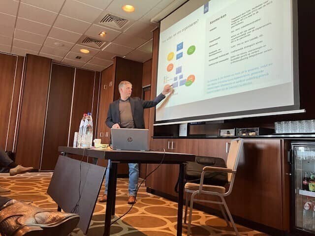 JusticeLink wordt uitgelegd met een presentatie